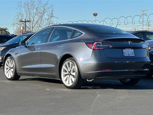 Used 2018 Tesla Model 3 Long Range image 6