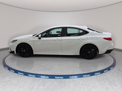Certified 2025 Toyota Camry SE FWD image 8