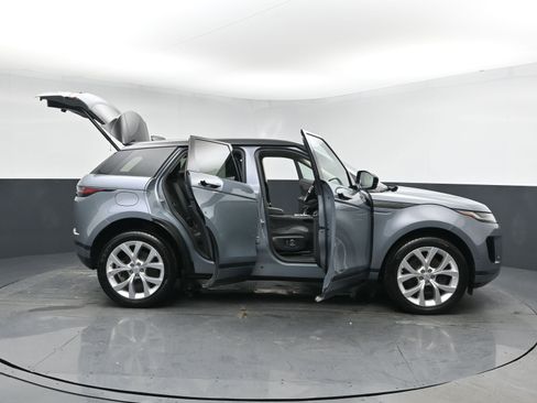 Used 2021 Land Rover Range Rover Evoque SE image 28