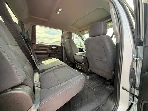 Used 2021 Chevrolet Silverado 2500 LT w/ Convenience Package AWD/4WD image 16