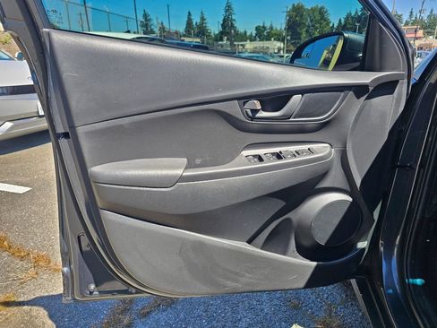 Used 2018 Hyundai Kona SE AWD/4WD image 21