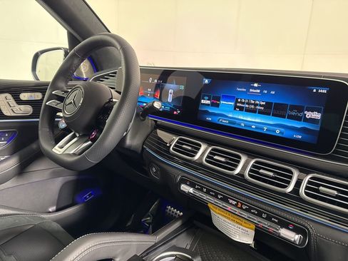 New 2026 Mercedes-Benz GLS 63 AMG 4MATIC image 9