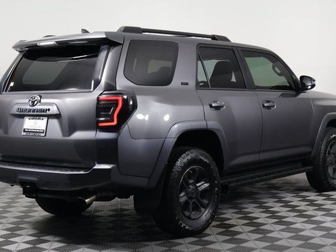 Used 2018 Toyota 4Runner SR5 Premium w/ Convenience Package AWD/4WD image 4