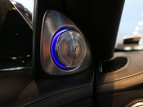 Used 2014 Mercedes-Benz S 63 AMG 4MATIC Sedan image 35