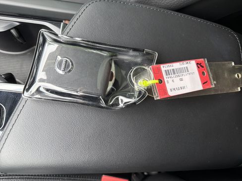 Used 2023 Volvo XC60 B5 Plus w/ Protection Package Premier FWD image 38