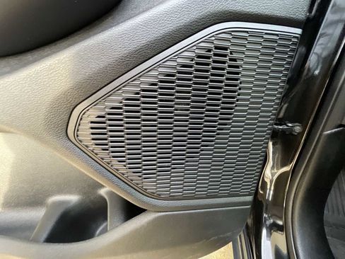 Used 2025 Jeep Grand Cherokee L Limited w/ Black Appearance Package image 23