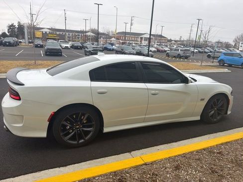 Used 2019 Dodge Charger Scat Pack image 17