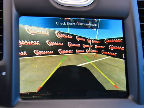 Used 2022 Chrysler 300 Touring w/ Sport Appearance Package image 18