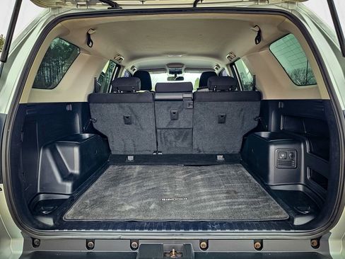 Used 2015 Toyota 4Runner Limited image 32