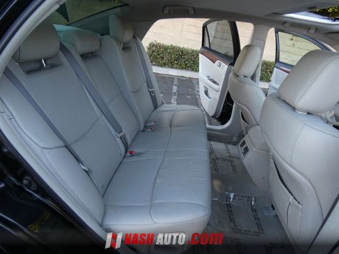 Used 2011 Toyota Avalon FWD image 39