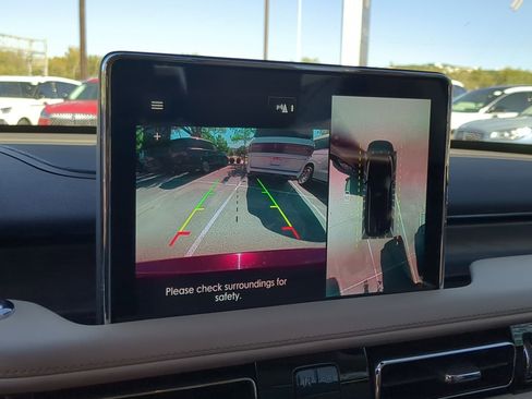 Used 2023 Lincoln Aviator Reserve w/ Elements Package Plus image 16