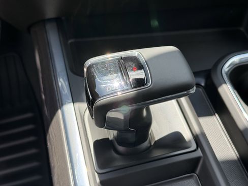 Used 2024 Chevrolet Silverado 1500 LTZ image 23