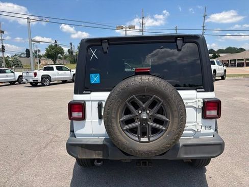 Used 2024 Jeep Wrangler Unlimited Sport AWD/4WD image 22
