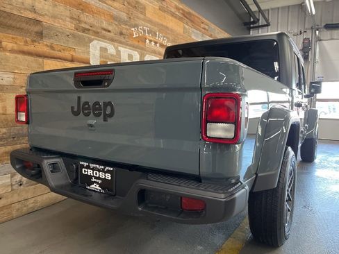 New 2026 Jeep Gladiator Sport image 47