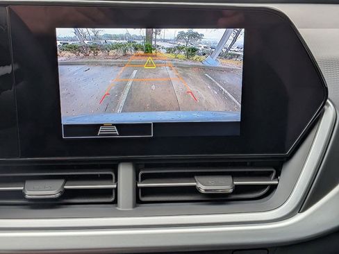 New 2026 Chevrolet Trax LS w/ LS Convenience Package FWD image 16