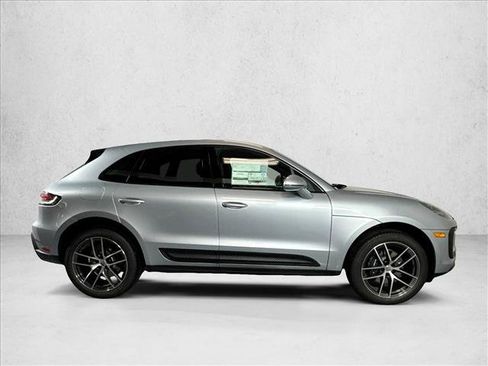 Used 2026 Porsche Macan AWD/4WD image 8