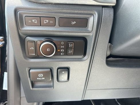 Used 2023 Ford F150 Lariat w/ Equipment Group 502A High AWD/4WD image 7