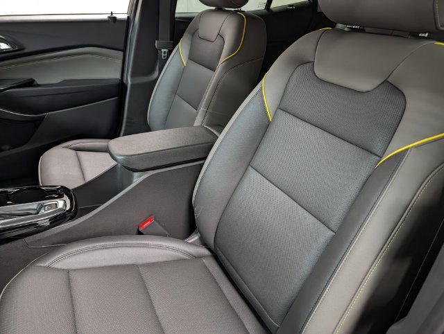 New 2026 Chevrolet Trax ACTIV w/ Driver Confidence Package FWD image 10