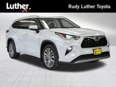 Certified 2022 Toyota Highlander Platinum