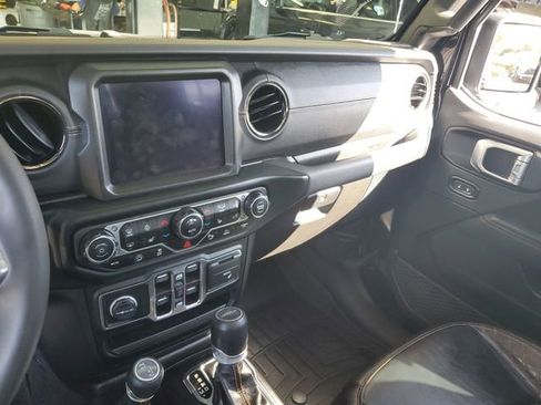 Used 2023 Jeep Gladiator Overland image 26