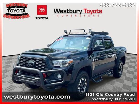 Used 2022 Toyota Tacoma TRD Off-Road w/ Technology Package AWD/4WD image 5