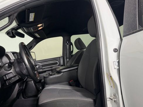 Used 2024 RAM 2500 Big Horn w/ Bed Utility Group image 20