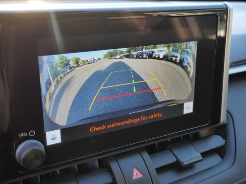 Certified 2024 Toyota RAV4 LE AWD/4WD image 31