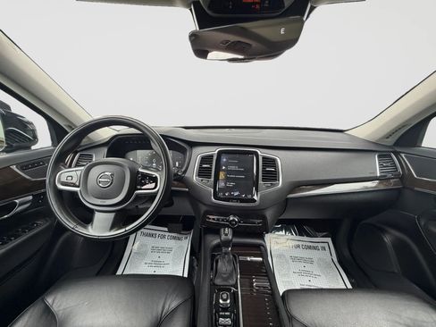 Used 2018 Volvo XC90 T5 Momentum w/ Convenience Package AWD/4WD image 24