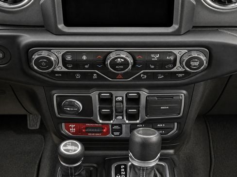 Used 2021 Jeep Wrangler Unlimited Rubicon AWD/4WD image 22