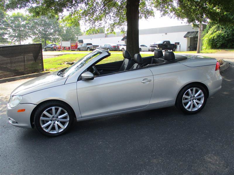 Used 2009 Volkswagen Eos Komfort FWD image 4