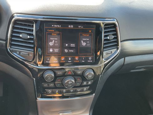 Used 2020 Jeep Grand Cherokee Altitude image 8