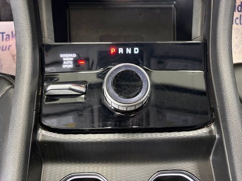 Used 2024 Jeep Grand Cherokee L Limited w/ Rear Seat Video Group I AWD/4WD image 16