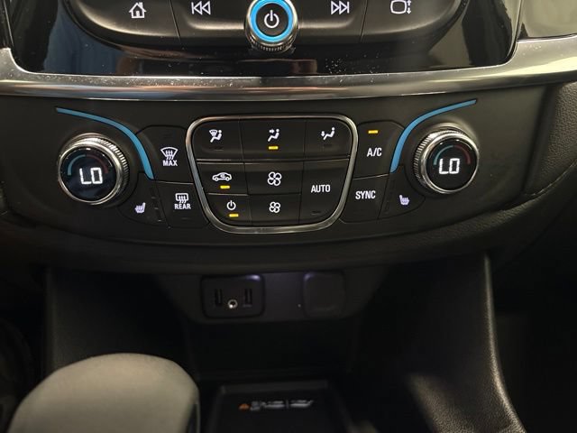 Used 2023 Chevrolet Traverse LT FWD image 22
