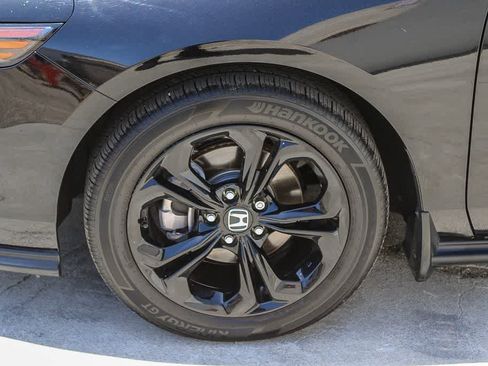 Used 2025 Honda Accord SE image 5