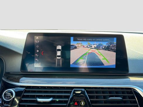 Used 2019 BMW 530i w/ Convenience Package image 34