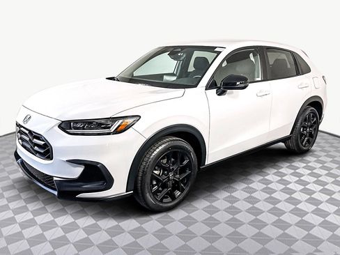 Used 2023 Honda HR-V Sport image 4