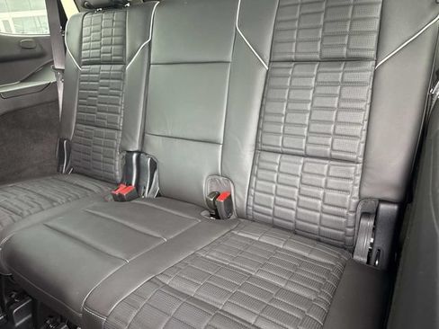 Used 2025 Cadillac Escalade V AWD/4WD image 15