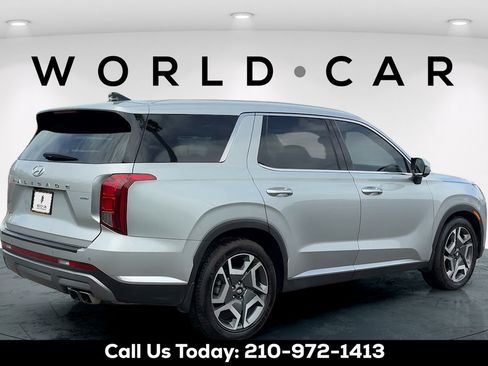 Used 2023 Hyundai Palisade Limited w/ Cargo Package AWD/4WD image 3