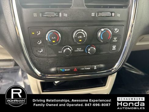 Used 2015 Dodge Grand Caravan SE FWD image 10