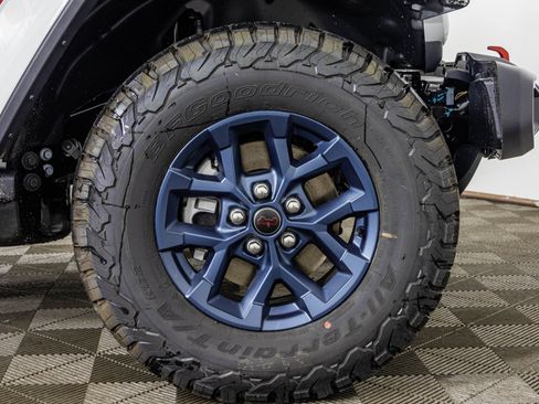 New 2026 Jeep Wrangler Unlimited Sport w/ Dual Top Group AWD/4WD image 43