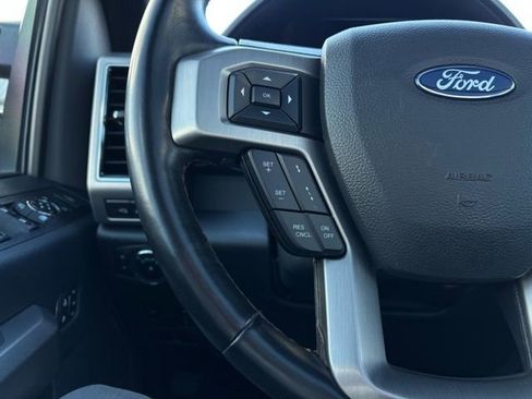 Used 2022 Ford F450 Platinum w/ FX4 Off-Road Package image 32