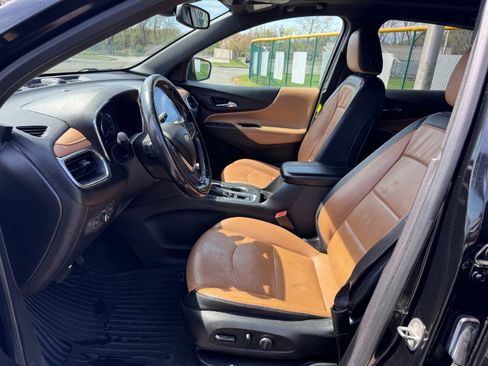 Used 2018 Chevrolet Equinox Premier image 11