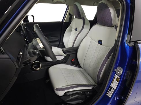 Used 2025 MINI Cooper S FWD image 10