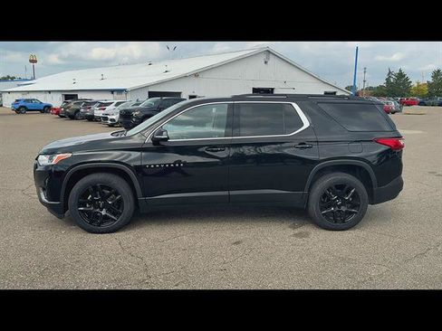 Used 2020 Chevrolet Traverse LT FWD image 33