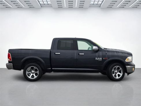 Used 2019 RAM 1500 Laramie image 7