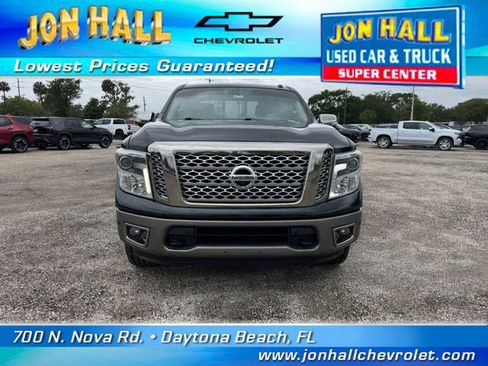 Used 2017 Nissan Titan Platinum Reserve image 19