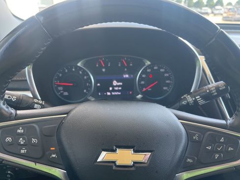 Used 2021 Chevrolet Equinox Premier w/ Redline Edition image 11