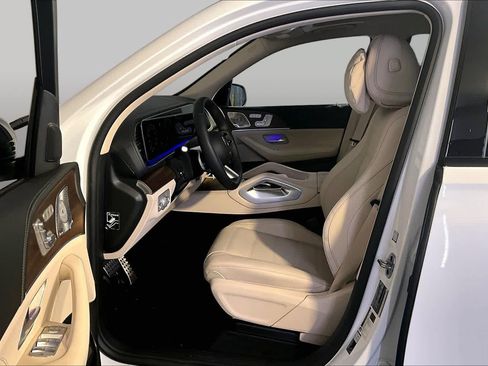 New 2026 Mercedes-Benz GLS 450 4MATIC image 13