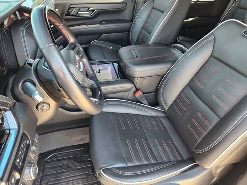 Certified 2025 GMC Yukon AT4 Ultimate image 13