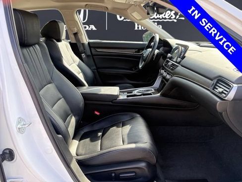 Used 2022 Honda Accord Touring image 15